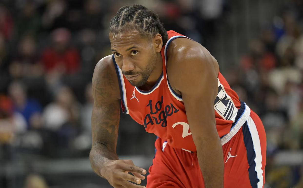 关于伦纳德领衔快船胜马刺,开局战役夺胜首场的信息 关于伦纳德领衔快船胜马刺,开局战役夺胜首场的信息