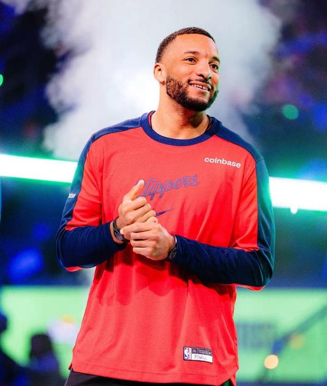 关于瑞士篮球明星加入全明星赛，球迷期待其表现的信息