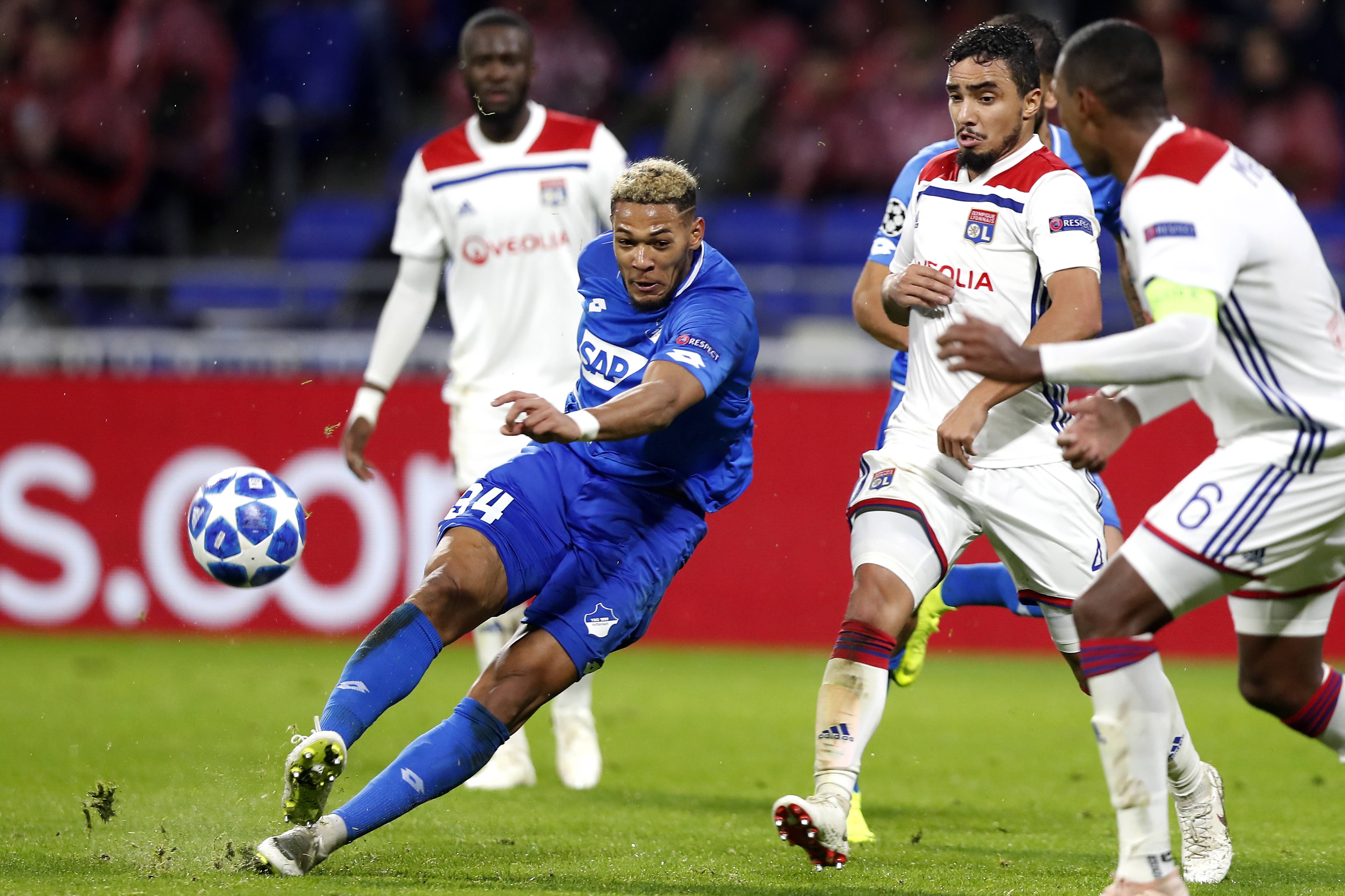 里尔足球队大胜对手，展现出色实力