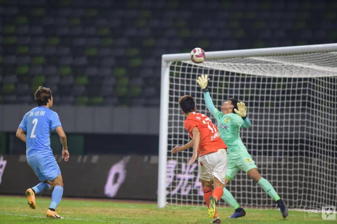 包含球场上的风云变幻,双方鏖战场上无惧的词条 包含球场上的风云变幻,双方鏖战场上无惧的词条