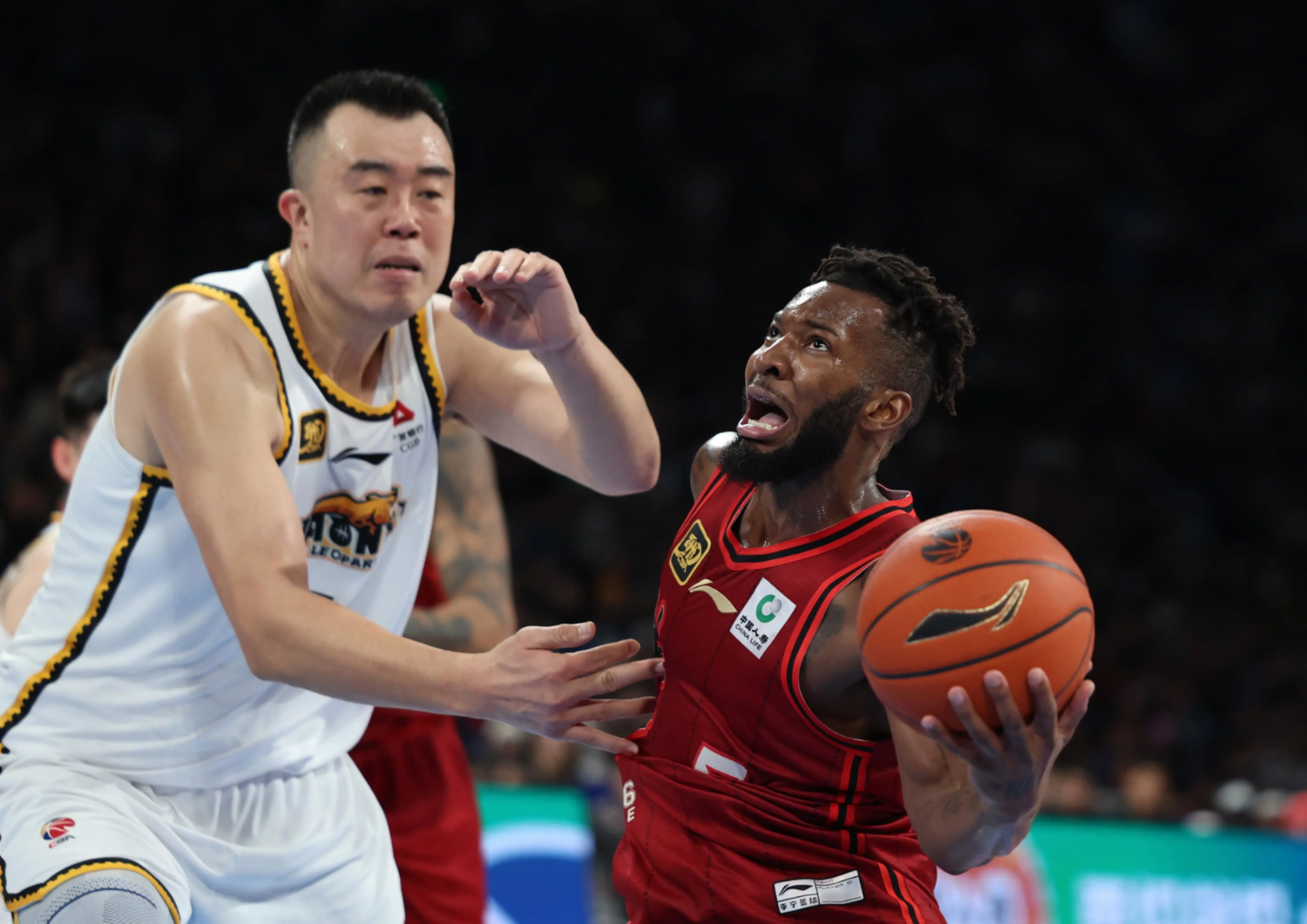 北京队客场遭受逆转，失去比赛优势