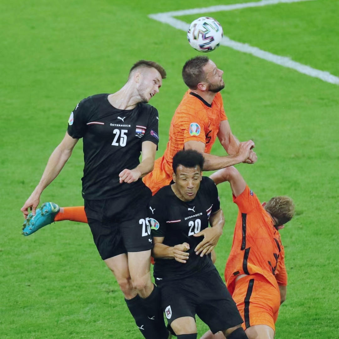 波兰客场憾平瑞典成功进军欧洲杯的简单介绍