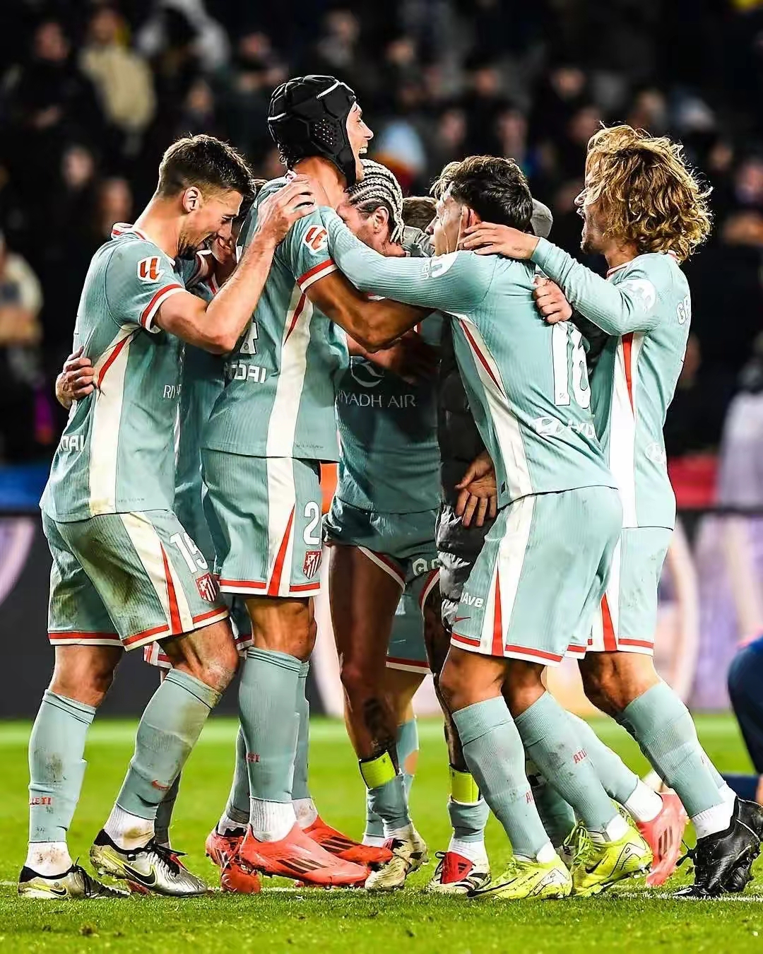 马赛客场惨败,球员情绪低落表现不佳的简单介绍 马赛客场惨败,球员情绪低落表现不佳的简单介绍