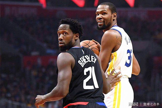 爵士奇兵挺身而出，助球队连胜