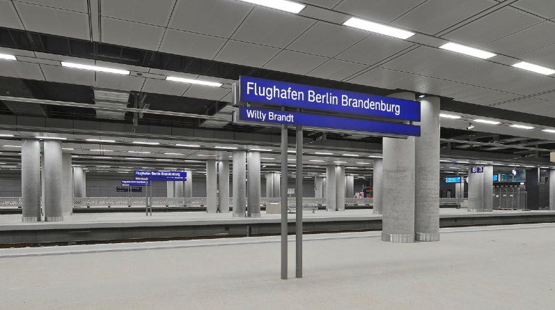 包含柏林柏林宣布续约球队核心,稳定中场实力的词条 包含柏林柏林宣布续约球队核心,稳定中场实力的词条