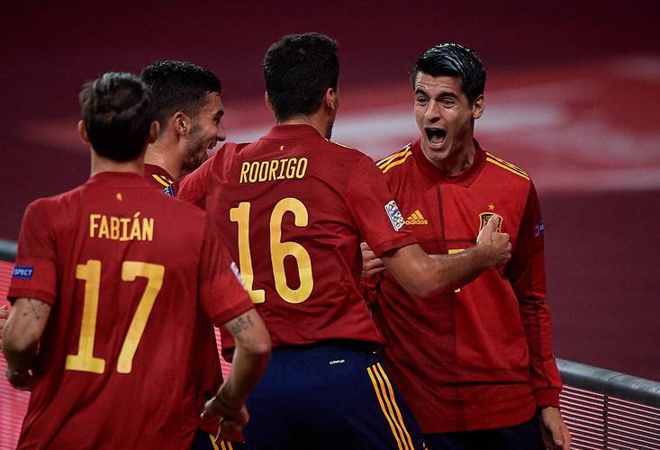 欧国联半决赛胜负揭晓,晋级者继续向前进 欧国联半决赛胜负揭晓,晋级者继续向前进