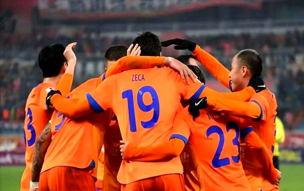 多支球队双双晋级,亚冠竞争激烈 多支球队双双晋级,亚冠竞争激烈