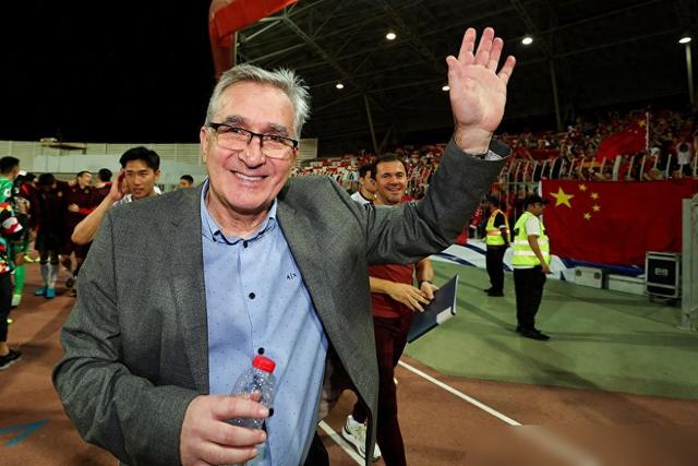 临场调整取得胜利,士气高涨 临场调整取得胜利,士气高涨