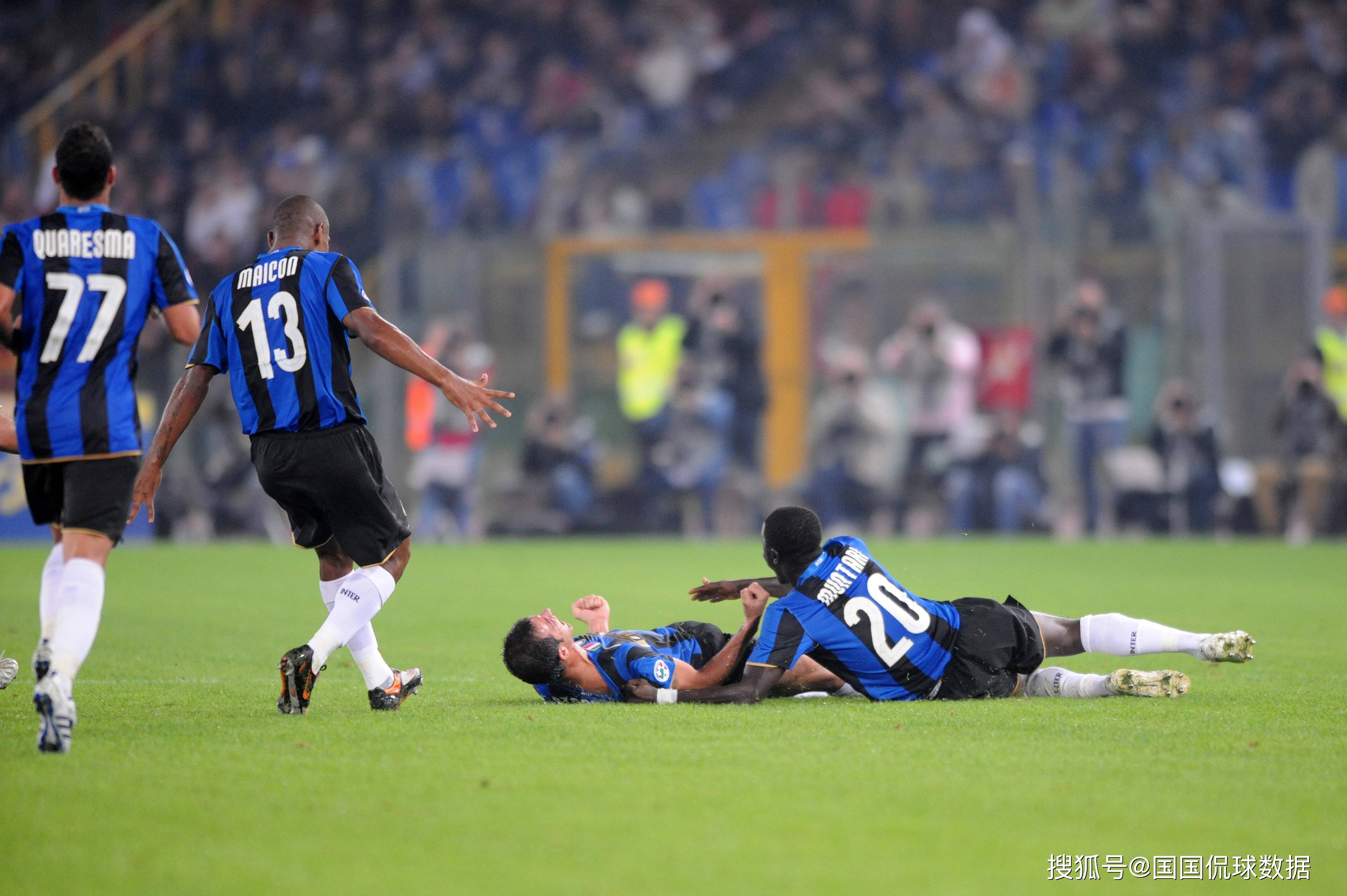 国米主场大胜佛罗伦萨,稳居联赛第二 国米主场大胜佛罗伦萨,稳居联赛第二