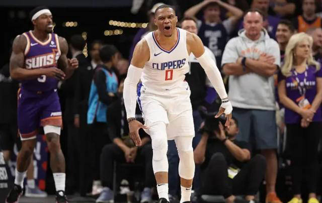 公牛逆转太阳,场上表现引起鼓掌欢呼的简单介绍 公牛逆转太阳,场上表现引起鼓掌欢呼的简单介绍