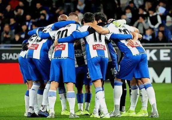 布雷斯特队主场大胜,豪取法甲两连胜 布雷斯特队主场大胜,豪取法甲两连胜