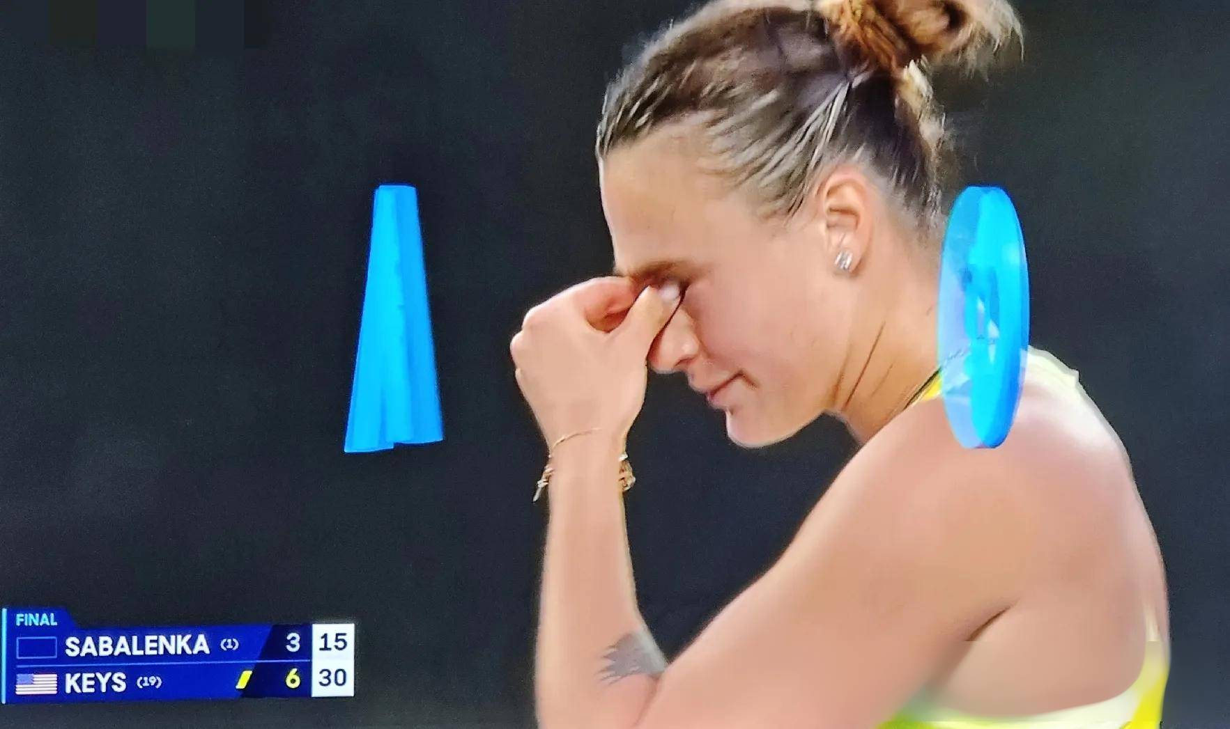 关于澳大利亚女足队员受伤,担忧对决决赛影响的信息 关于澳大利亚女足队员受伤,担忧对决决赛影响的信息