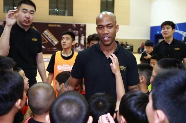 关于中游球队逐步崛起,欲挑战豪门霸主的信息 关于中游球队逐步崛起,欲挑战豪门霸主的信息