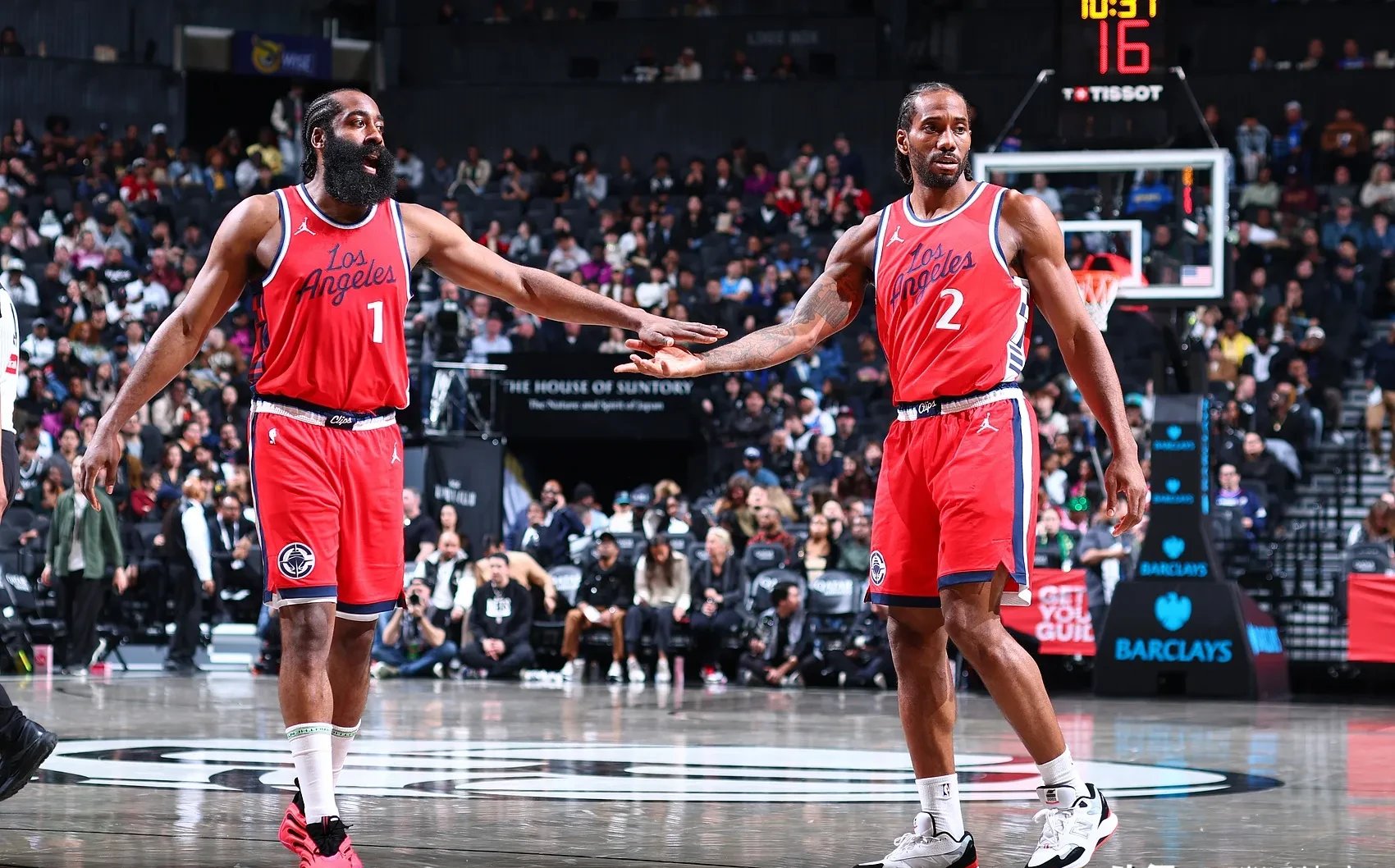 包含火箭大胜雄鹿，篮网客场击败步行者的词条