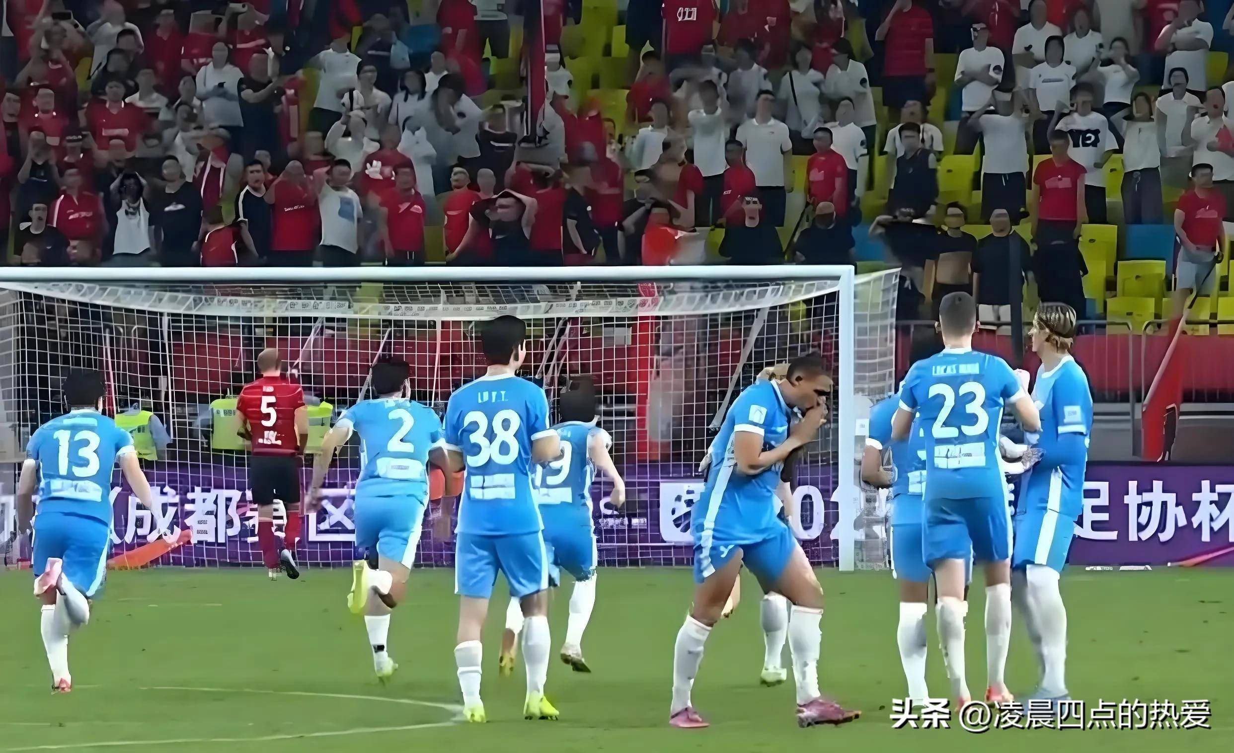 包含点球战中球员神勇发挥,成全队英雄的词条 包含点球战中球员神勇发挥,成全队英雄的词条