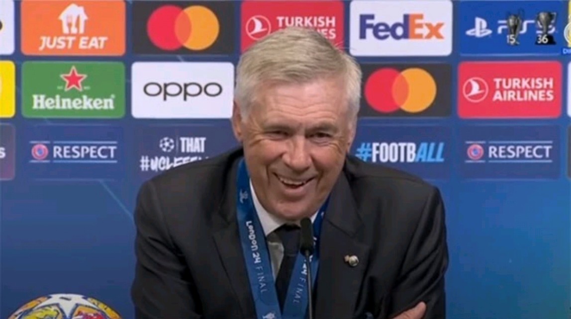 包含俄罗斯队主帅:全队备战场上无限拼搏的词条 包含俄罗斯队主帅:全队备战场上无限拼搏的词条