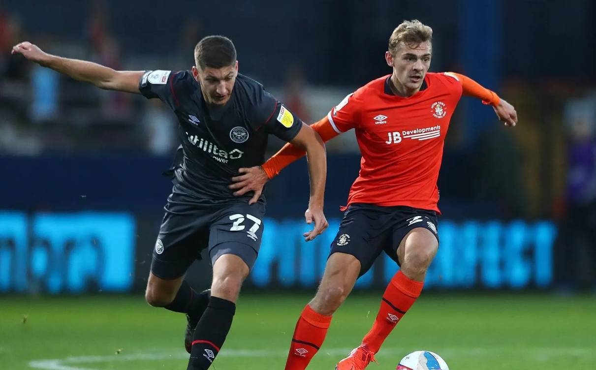 包含科尔多瓦主场告负,跌入积分榜后半段的词条 包含科尔多瓦主场告负,跌入积分榜后半段的词条