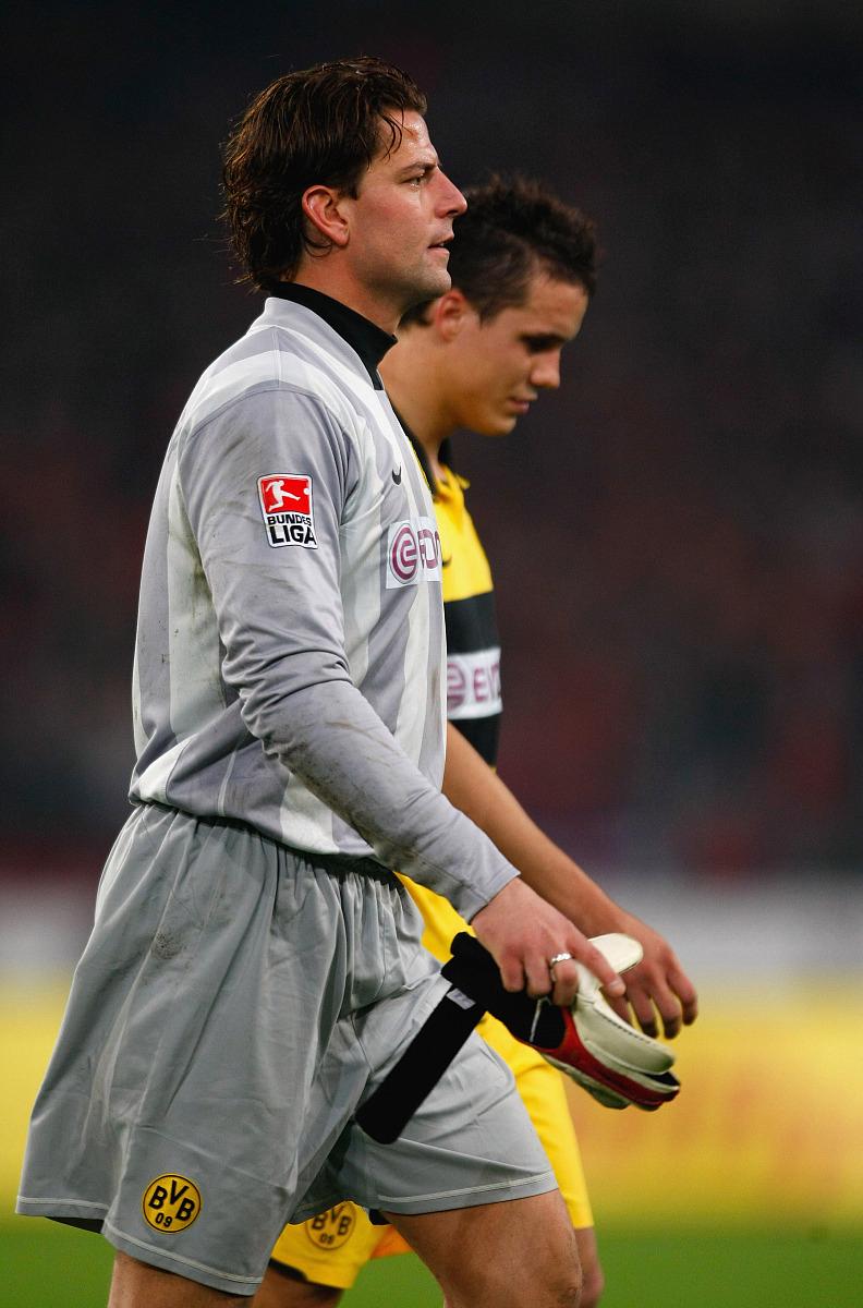 阿斯顿维拉在客场巴塞罗那主场1-1，收获宝贵1分