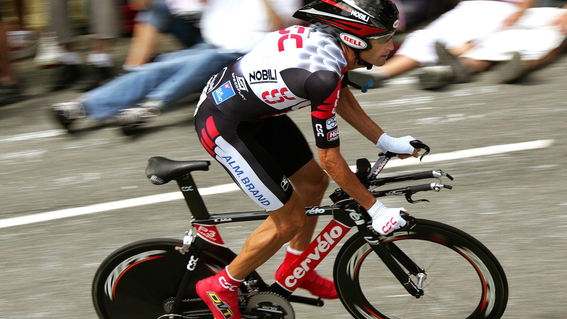 黄鸭啸傲全场,泰国羽球新势力的完美宣言